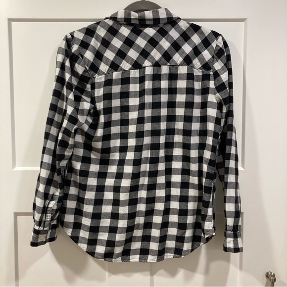 Black & White Plaid Check Flannel Button Down Shirt - Picture 3 of 3